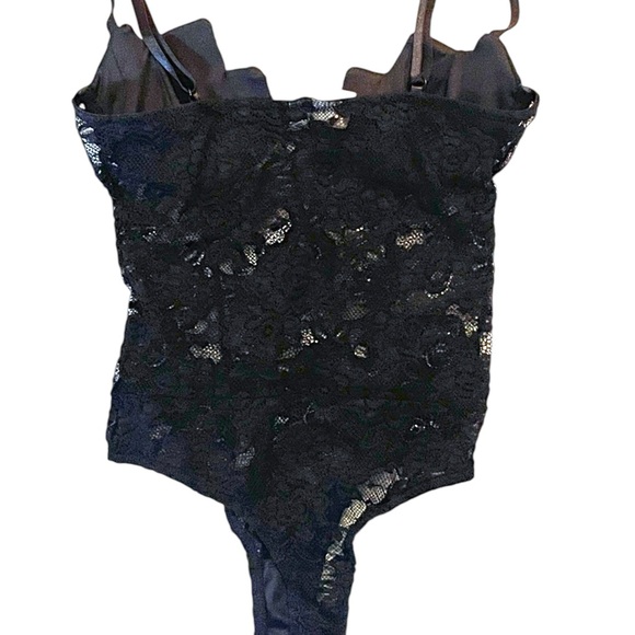 Lulus Women’s Black Lace Padded Clamshell Cup Bodysuit Snap Crotch Sz. S - Picture 6 of 10